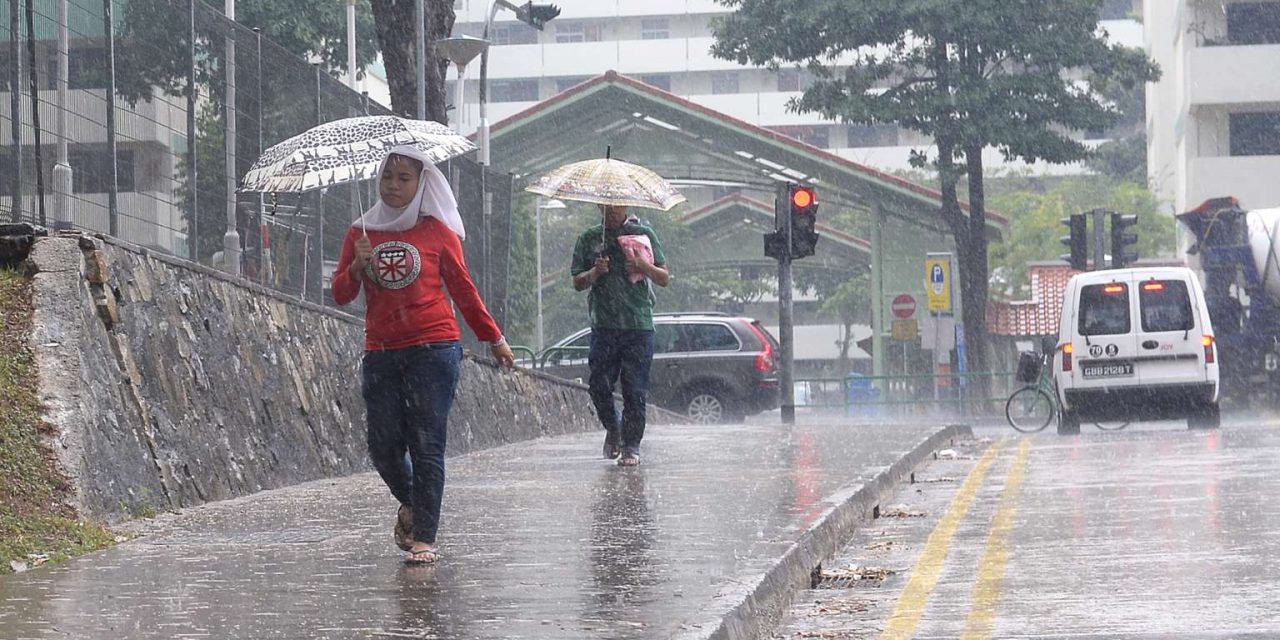 气象局发布恶劣天气警报 国内多个州属下雷雨